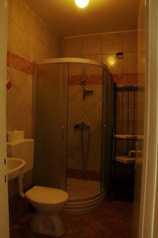 Apartmani Nikola Baska  Baska (Krk)